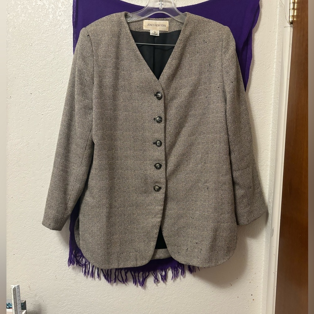 Vintage Joan’s of New York button down wool blazer woman’s size large.(12)